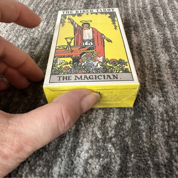 Beginner Tarot Cards The Rider Tarot Deck & Guide Book Fortune Telling Game New - Picture 2 of 8